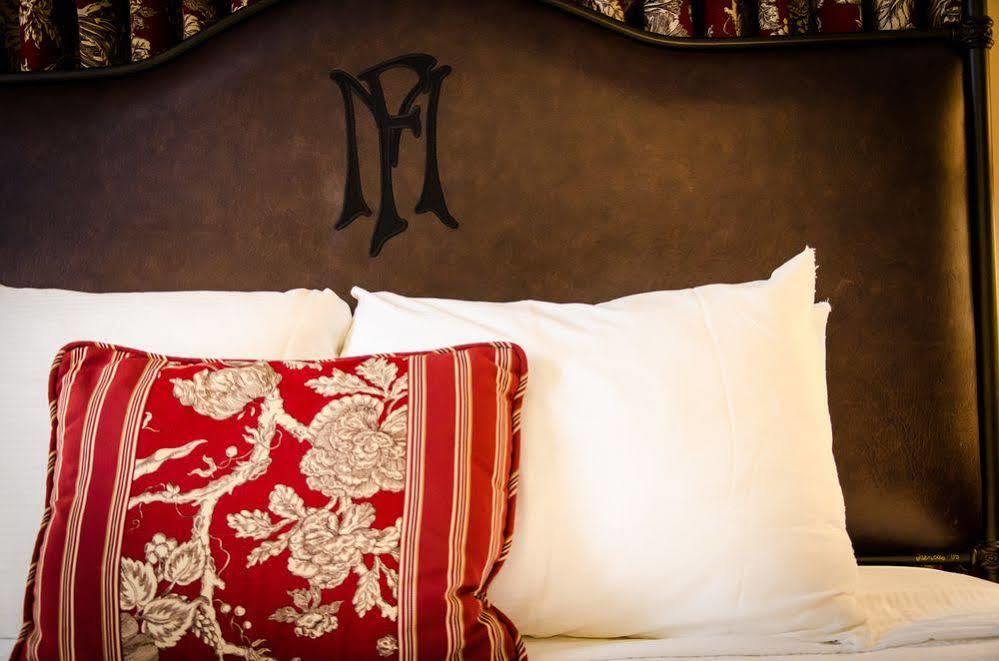 General Francis Marion Hotel Екстериор снимка